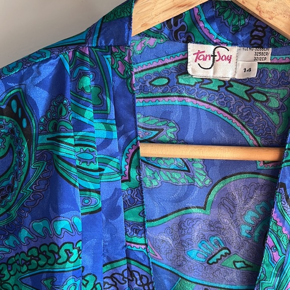 Vintage royal blue, purple and green patterned blazer - Picture 2 of 5